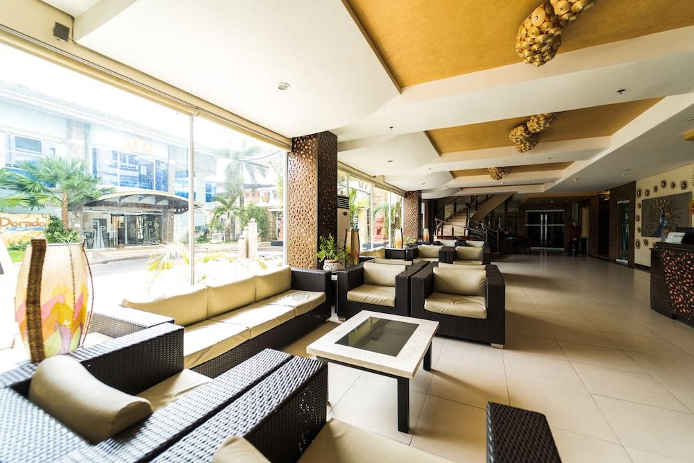 Mo2 Westown Hotel Iloilo Bagian luar foto