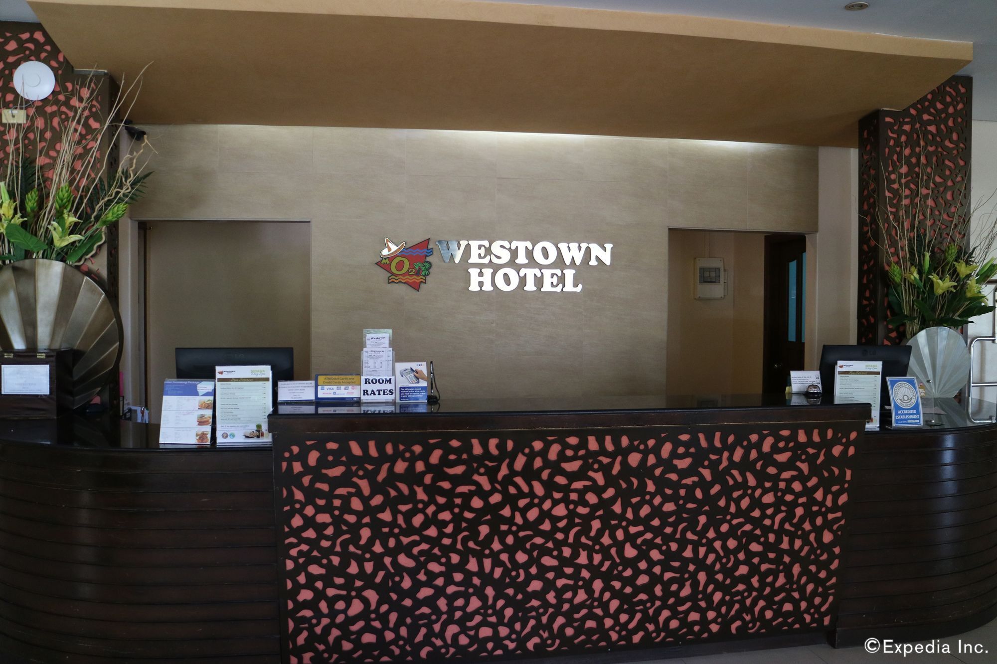 Mo2 Westown Hotel Iloilo Bagian luar foto